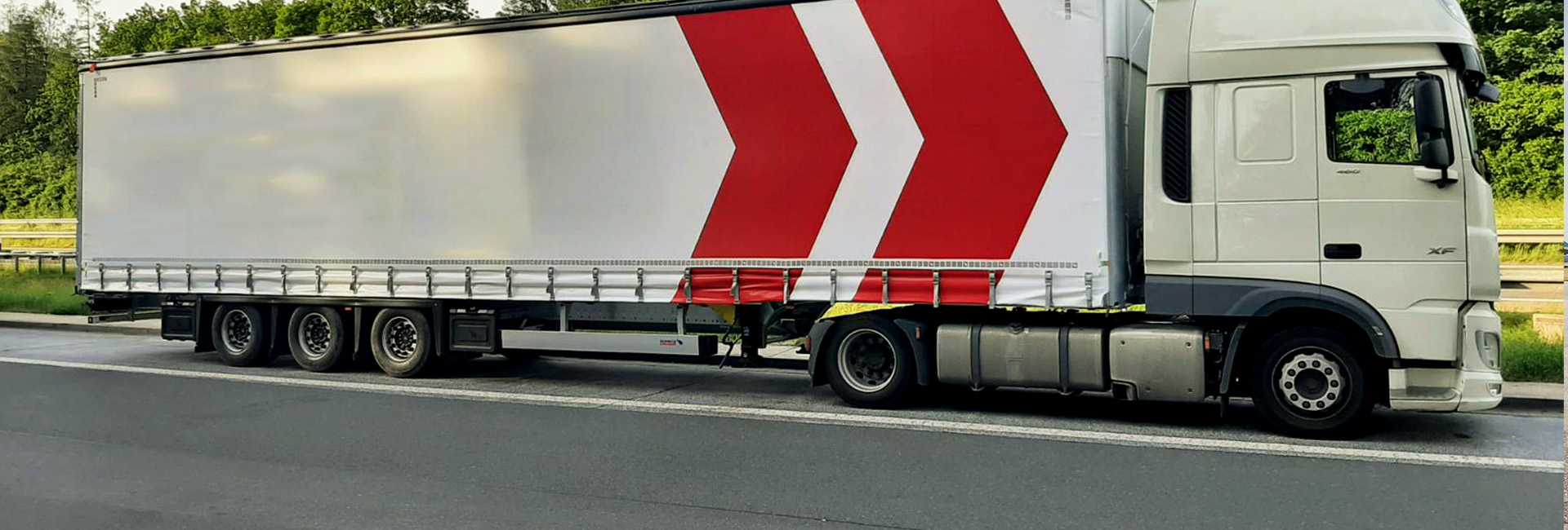 ftl-full-truck-load-logistics-truck-road