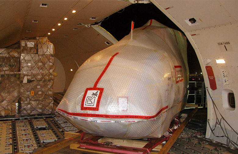 aircraft-component-cargo-plane-loading