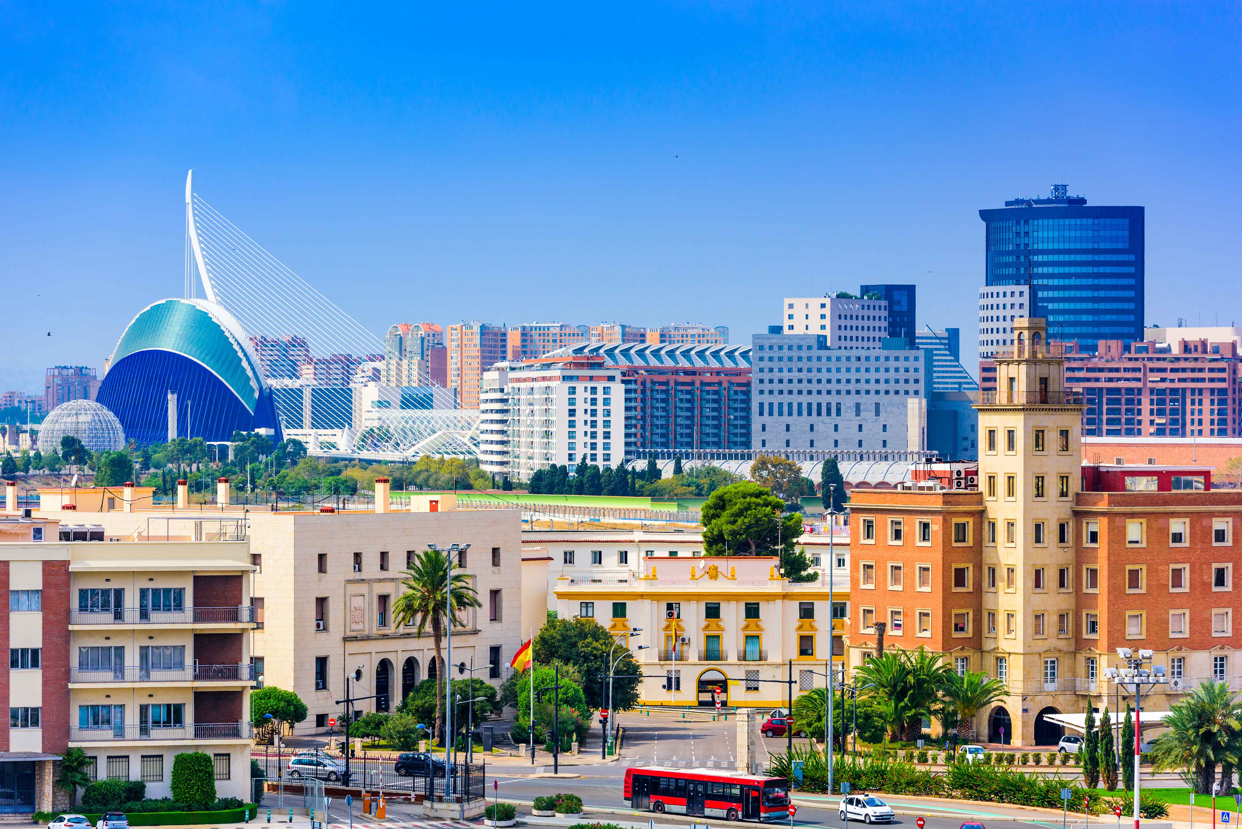 valencia-city-arts-sciences-skyline