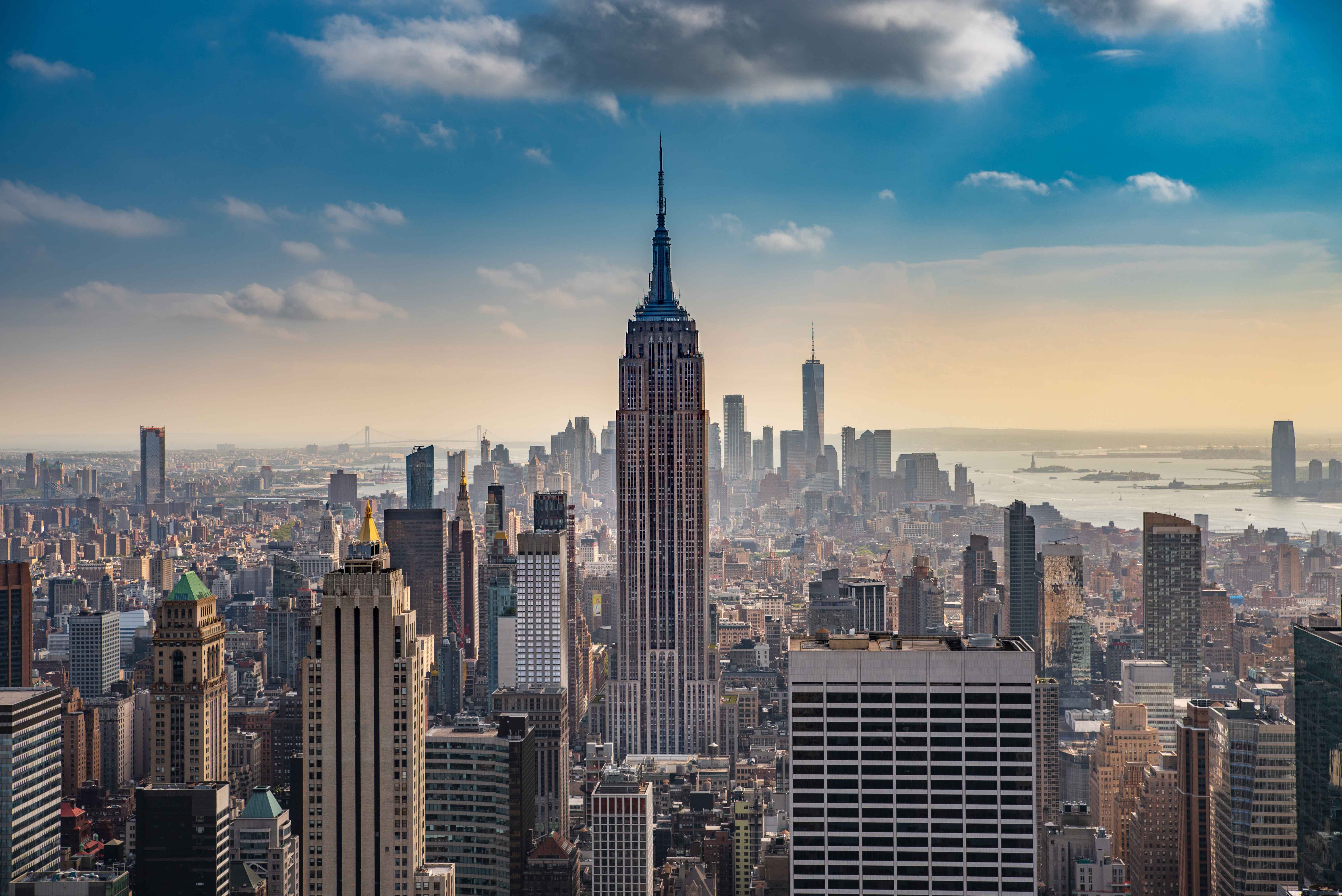 empire-state-building-new-york-skyline