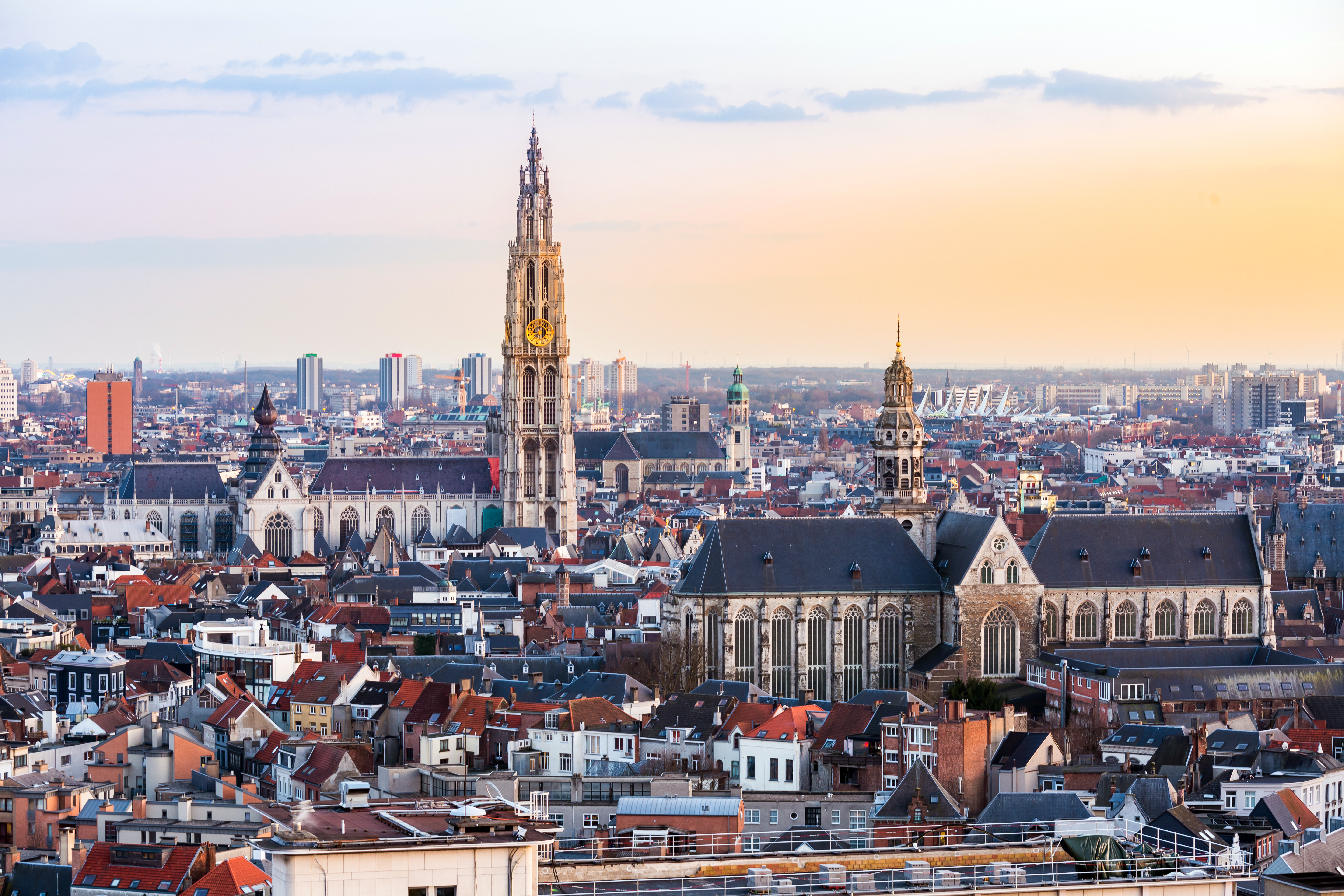 antwerp-cathedral-skyline-sunset