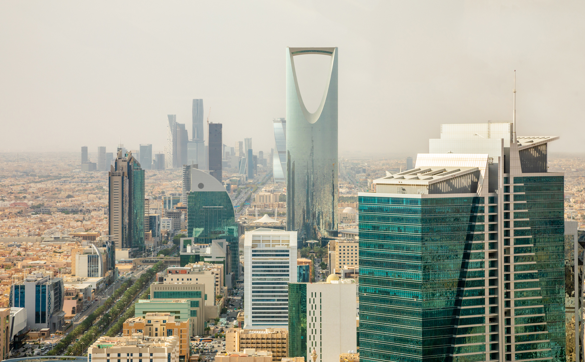 riyadh-city-skyline-kingdom-centre-daytime
